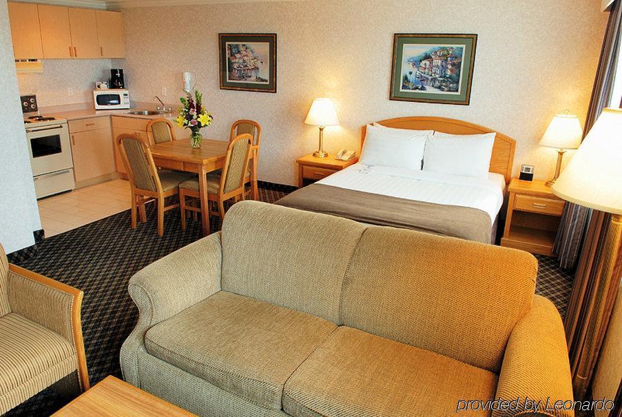 Best Western Plus Carlton Plaza Hotel Victoria Room photo